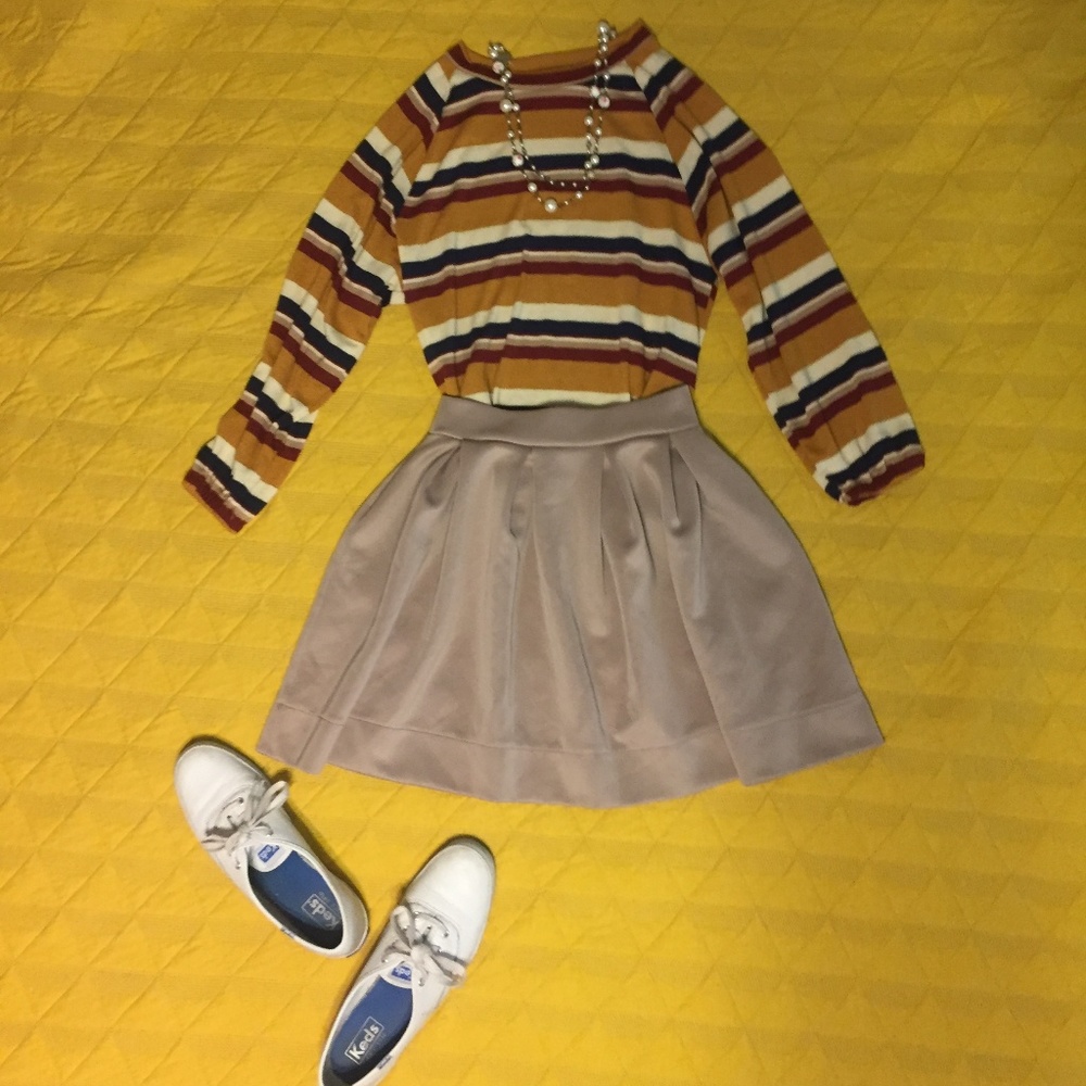 Honey Punch skirt 🖤 - Picture 4 of 4